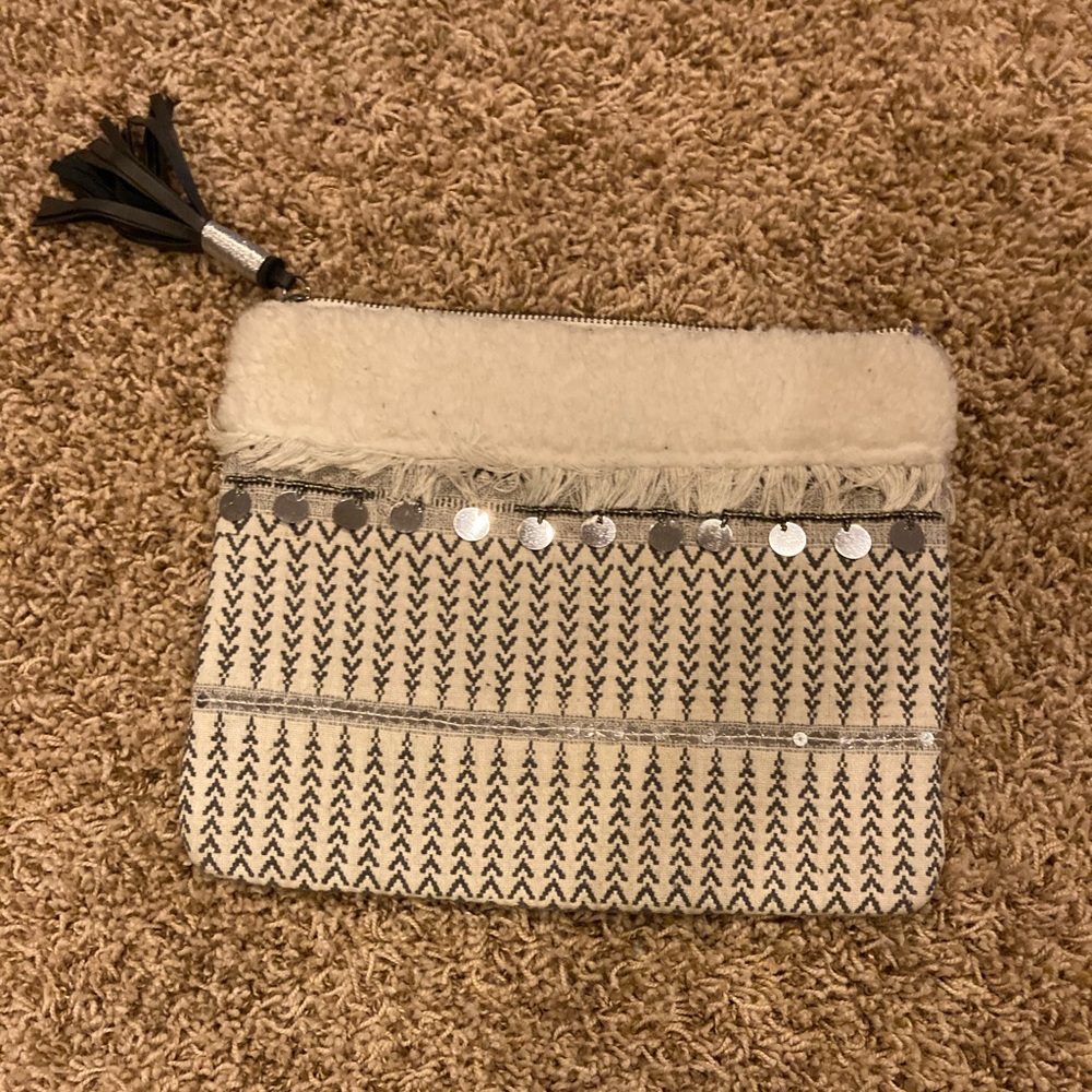 Handbag